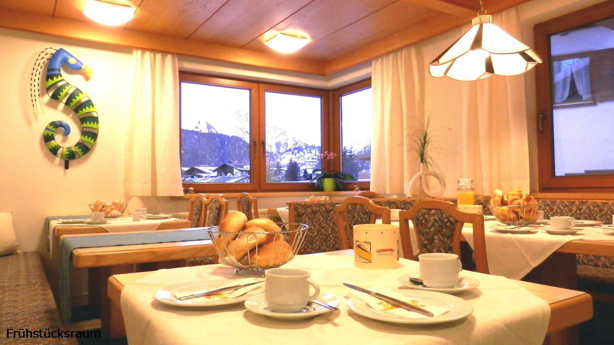 Collina Hotel Garni ناودرس المظهر الخارجي الصورة