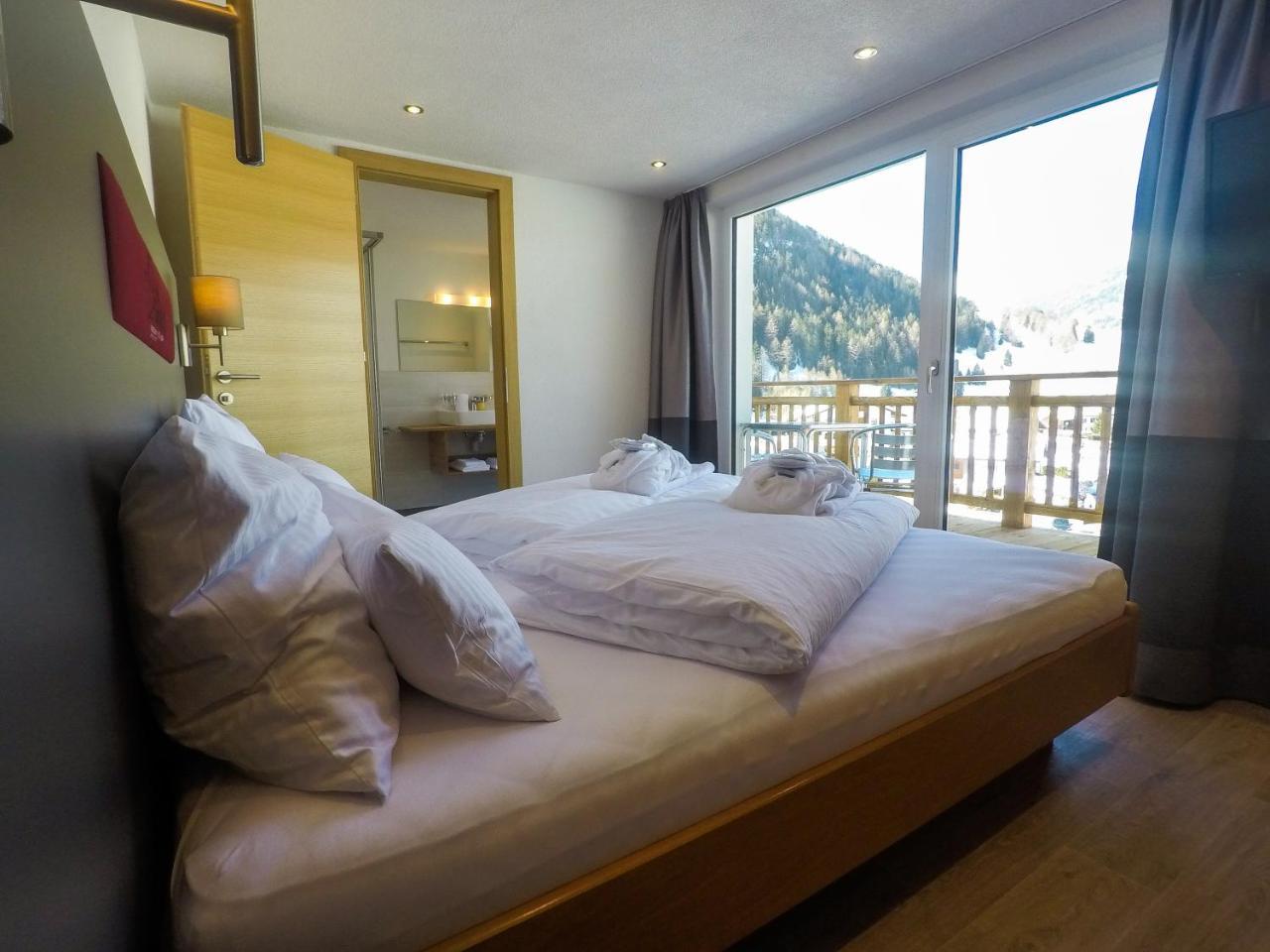 Collina Hotel Garni ناودرس المظهر الخارجي الصورة