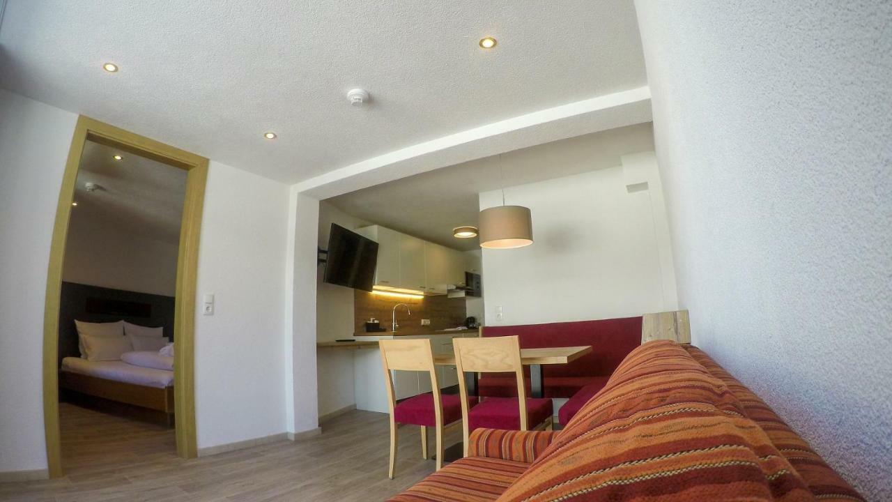 Collina Hotel Garni ناودرس المظهر الخارجي الصورة
