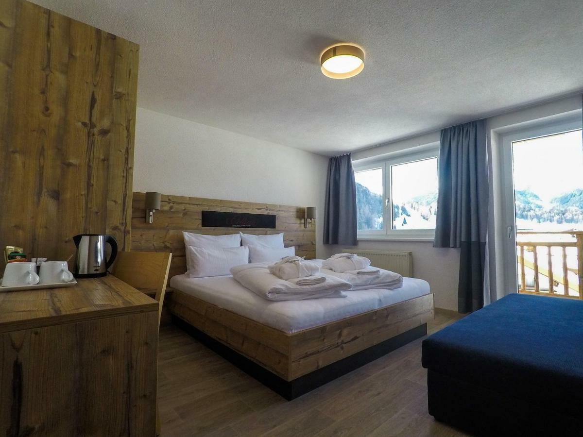 Collina Hotel Garni ناودرس المظهر الخارجي الصورة